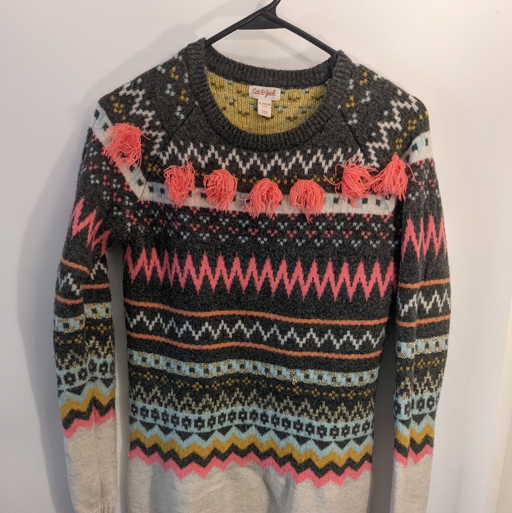 Beautiful color dress sweater with pink pom poms
